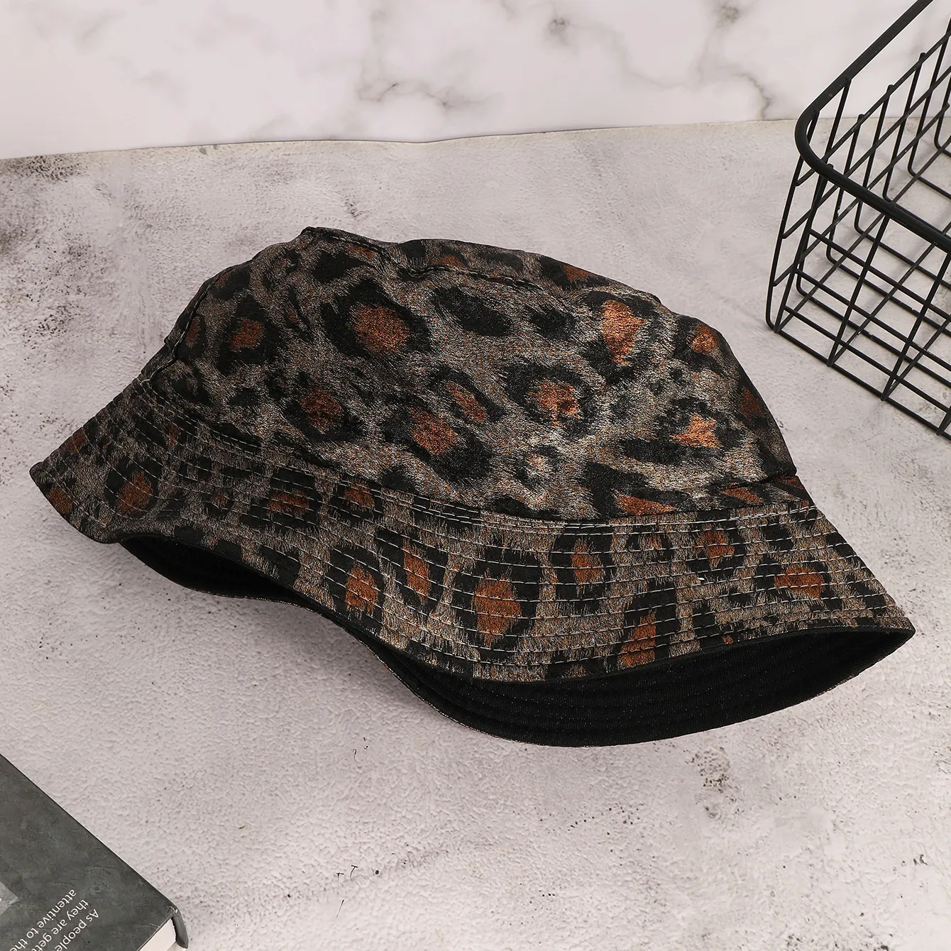 Women's Casual Retro Classic Style Leopard Wide Eaves Bucket Hat display picture 4