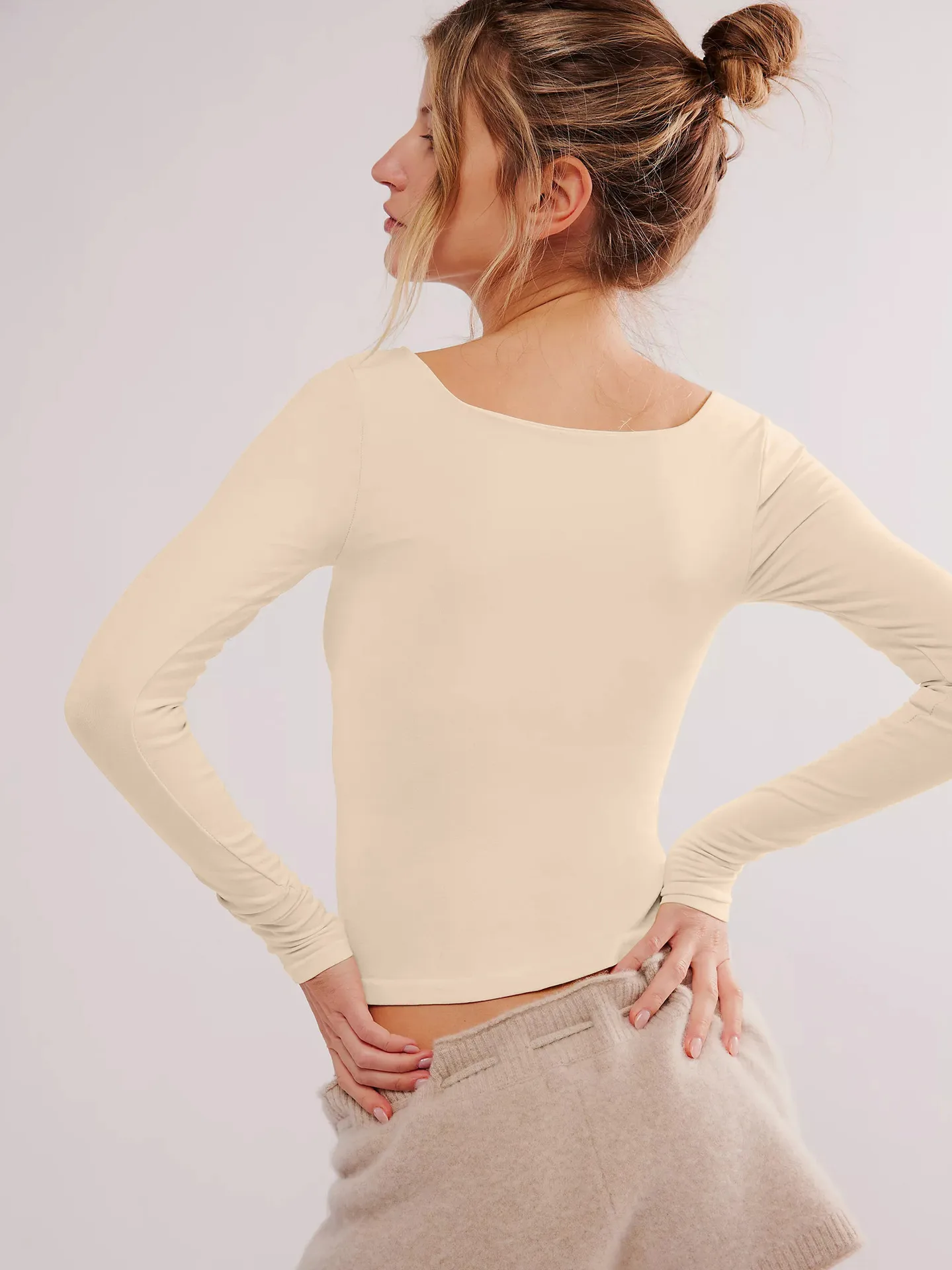New  Hot T-shirt Solid Color Square Collar Slim-fit Fashion Shoulder Crop Top Elegant High-end All-match Clothes display picture 5