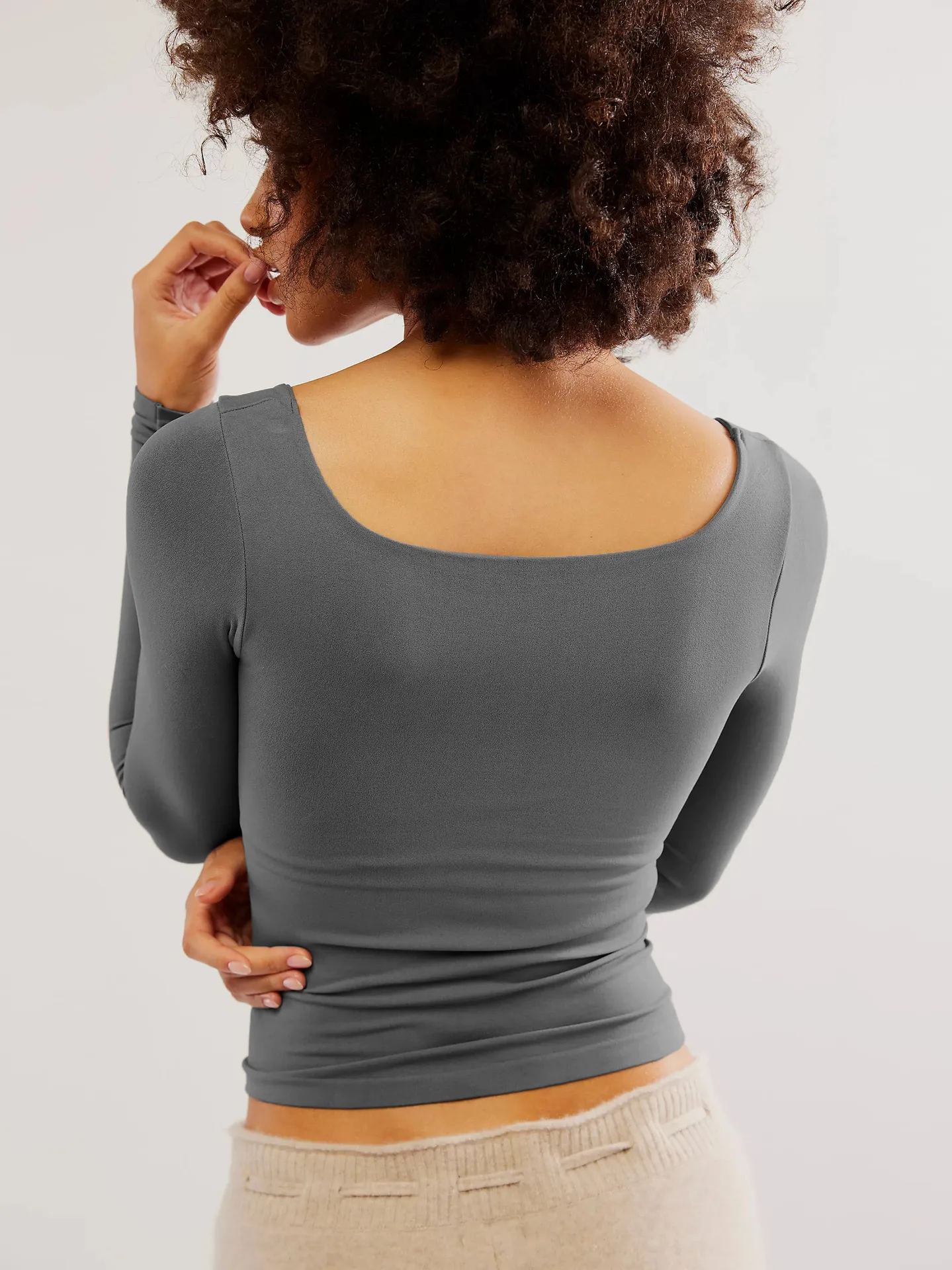New  Hot T-shirt Solid Color Square Collar Slim-fit Fashion Shoulder Crop Top Elegant High-end All-match Clothes display picture 18