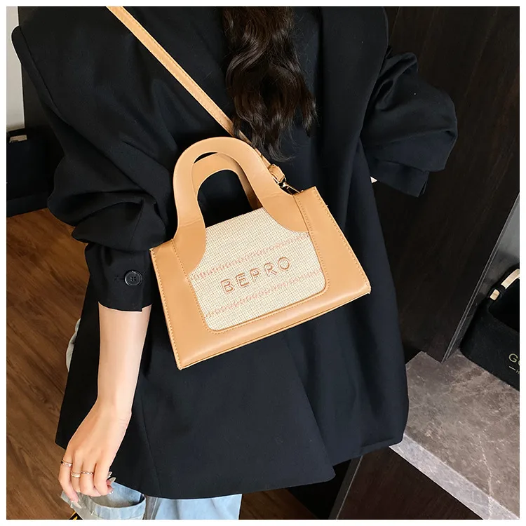 Trendy Small Square Bag  Fashion Shoulder Bag Letter Printing Women's Bag New Simple Handbag  Crossbody Bag display picture 14