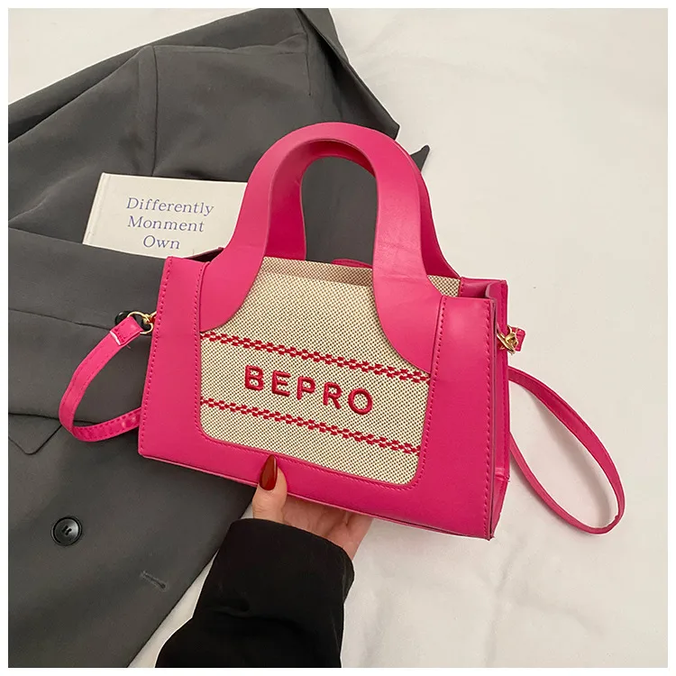 Trendy Small Square Bag  Fashion Shoulder Bag Letter Printing Women's Bag New Simple Handbag  Crossbody Bag display picture 17