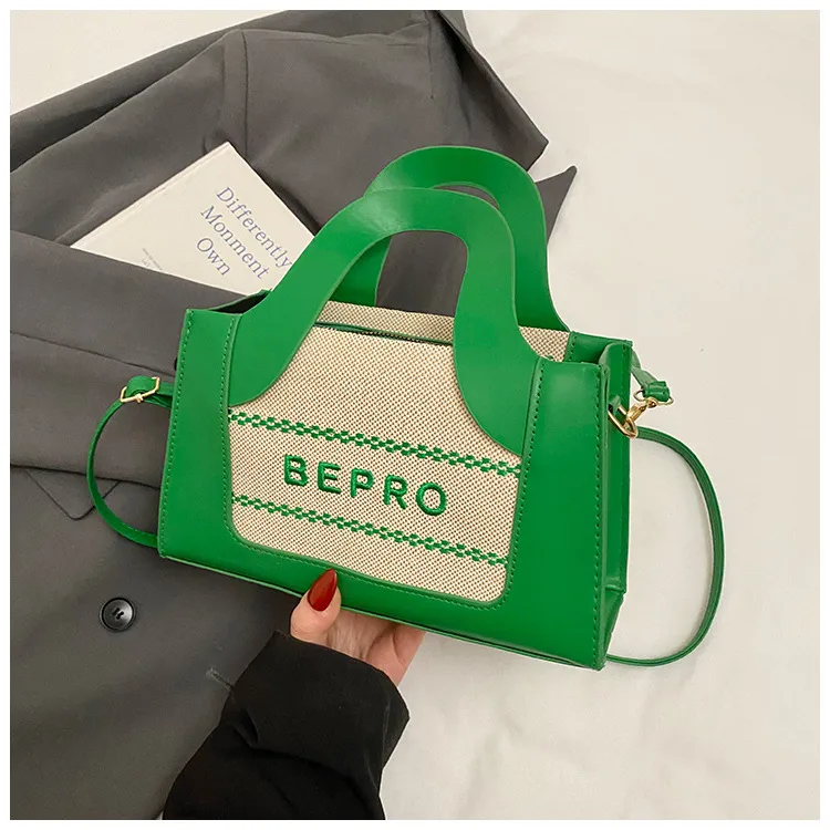 Trendy Small Square Bag  Fashion Shoulder Bag Letter Printing Women's Bag New Simple Handbag  Crossbody Bag display picture 19