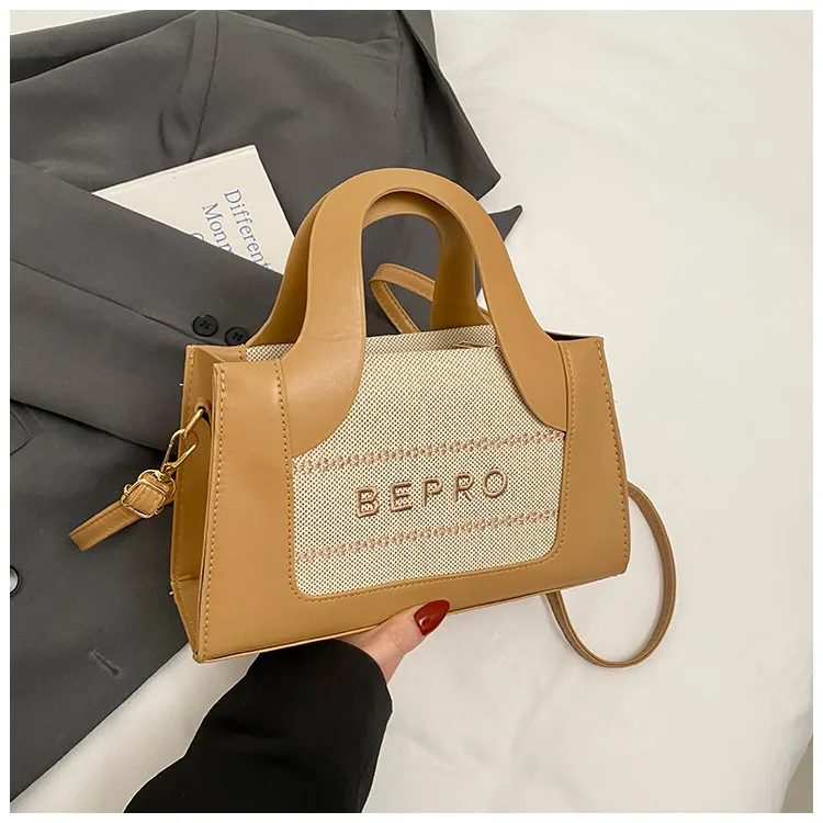 Trendy Small Square Bag  Fashion Shoulder Bag Letter Printing Women's Bag New Simple Handbag  Crossbody Bag display picture 22