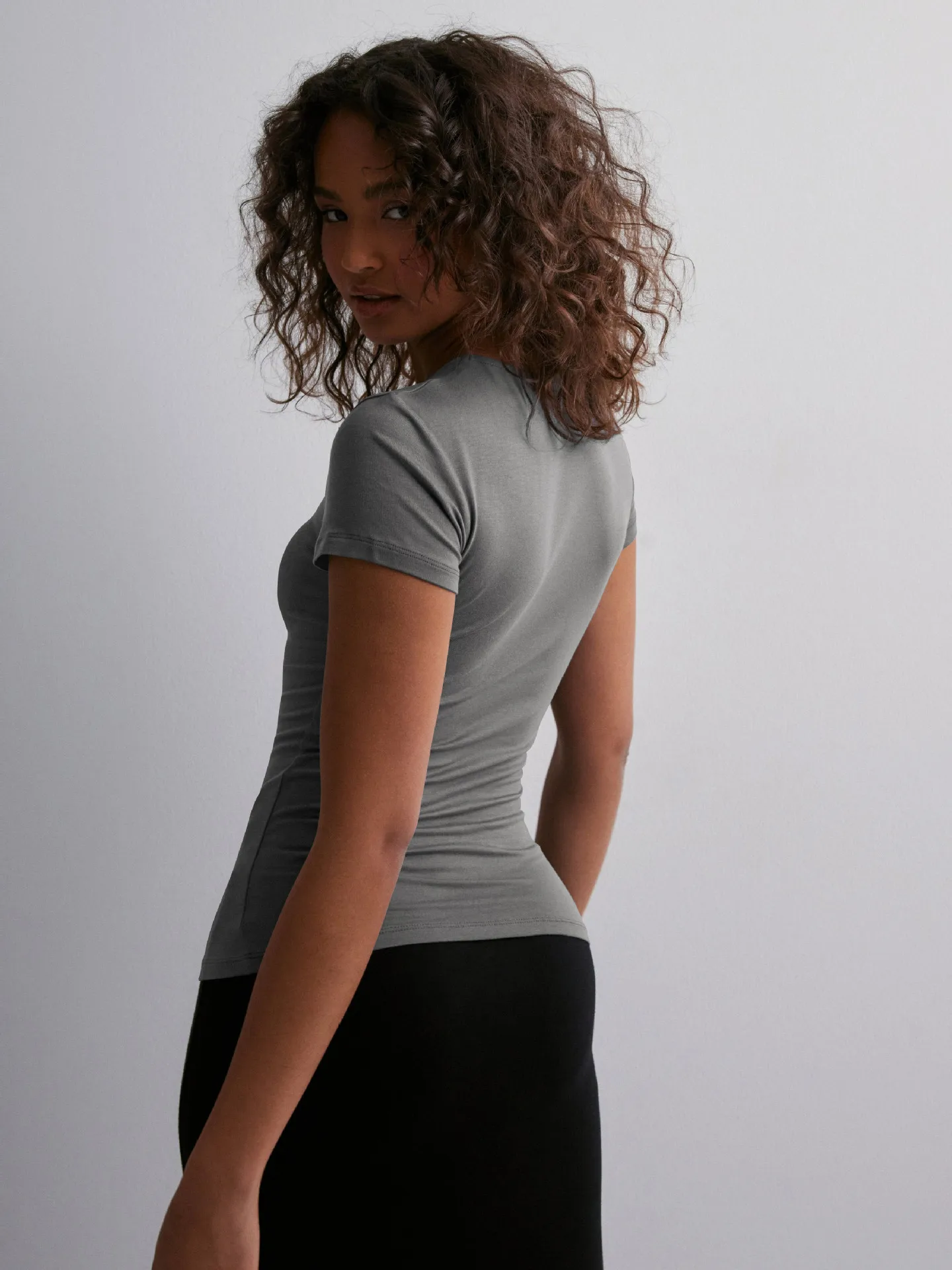 Summer  Solid Color Round Neck Fashion Brand Short Sleeve Fashionable Sexy Slim Y2g Pure Desire Top Hot Girl T-shirt display picture 20
