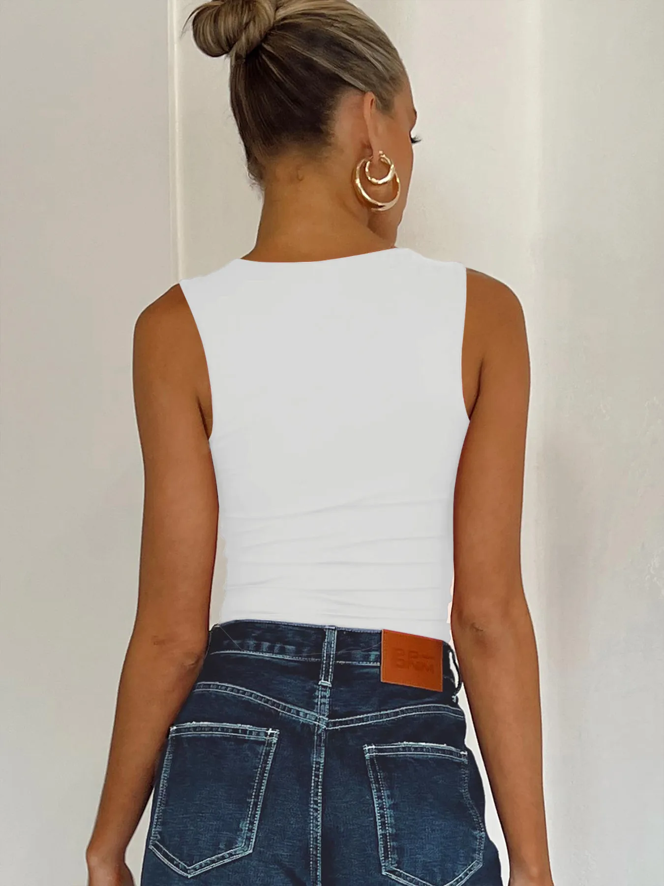 Y2g Women's Clothing New Sexy Square Collar Slim Sleeveless Vest Hot Girl Navel Bm Top Outer Wear Summer display picture 38