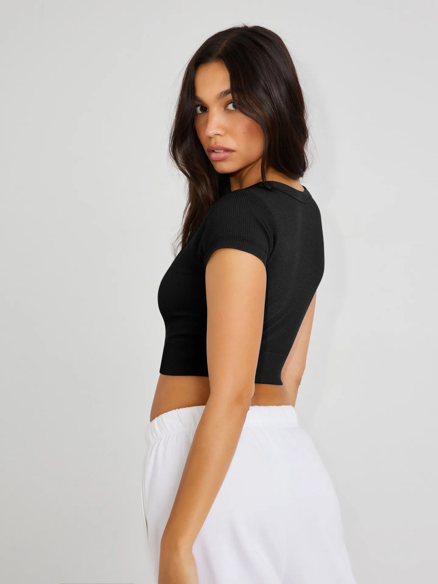 Spring And Summer Y2g Women's Clothing New U-collar Navel-exposed Bm Top Outer Wear Hot Girl Slimming Pure Desire Short Sleeve T-shirt Inner Wear display picture 6