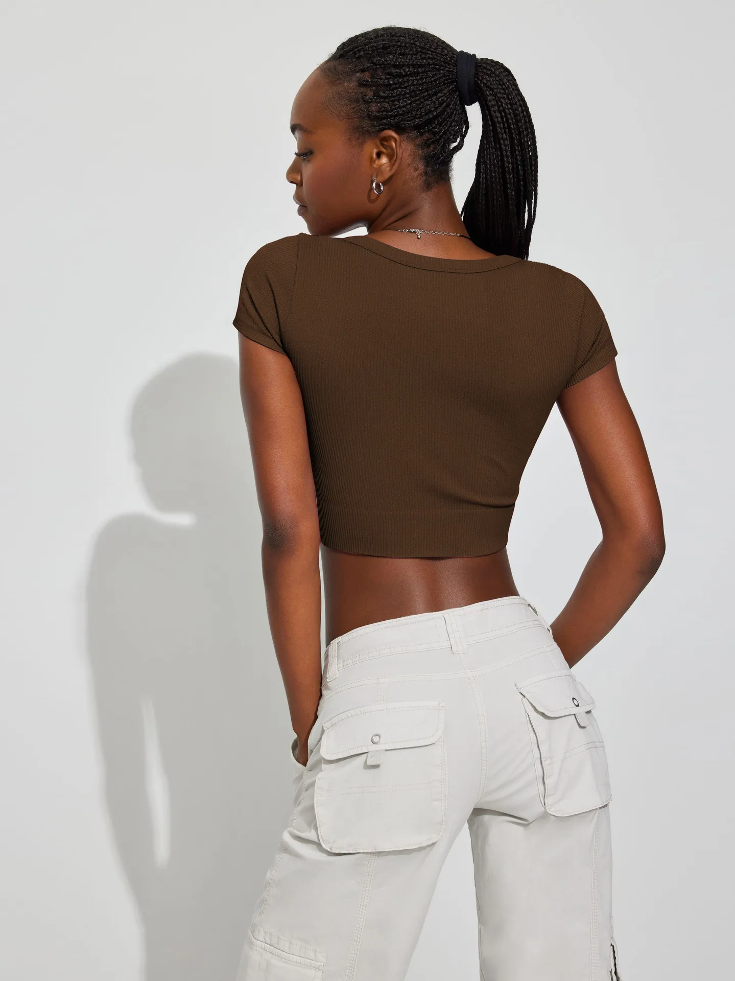 Spring And Summer Y2g Women's Clothing New U-collar Navel-exposed Bm Top Outer Wear Hot Girl Slimming Pure Desire Short Sleeve T-shirt Inner Wear display picture 17