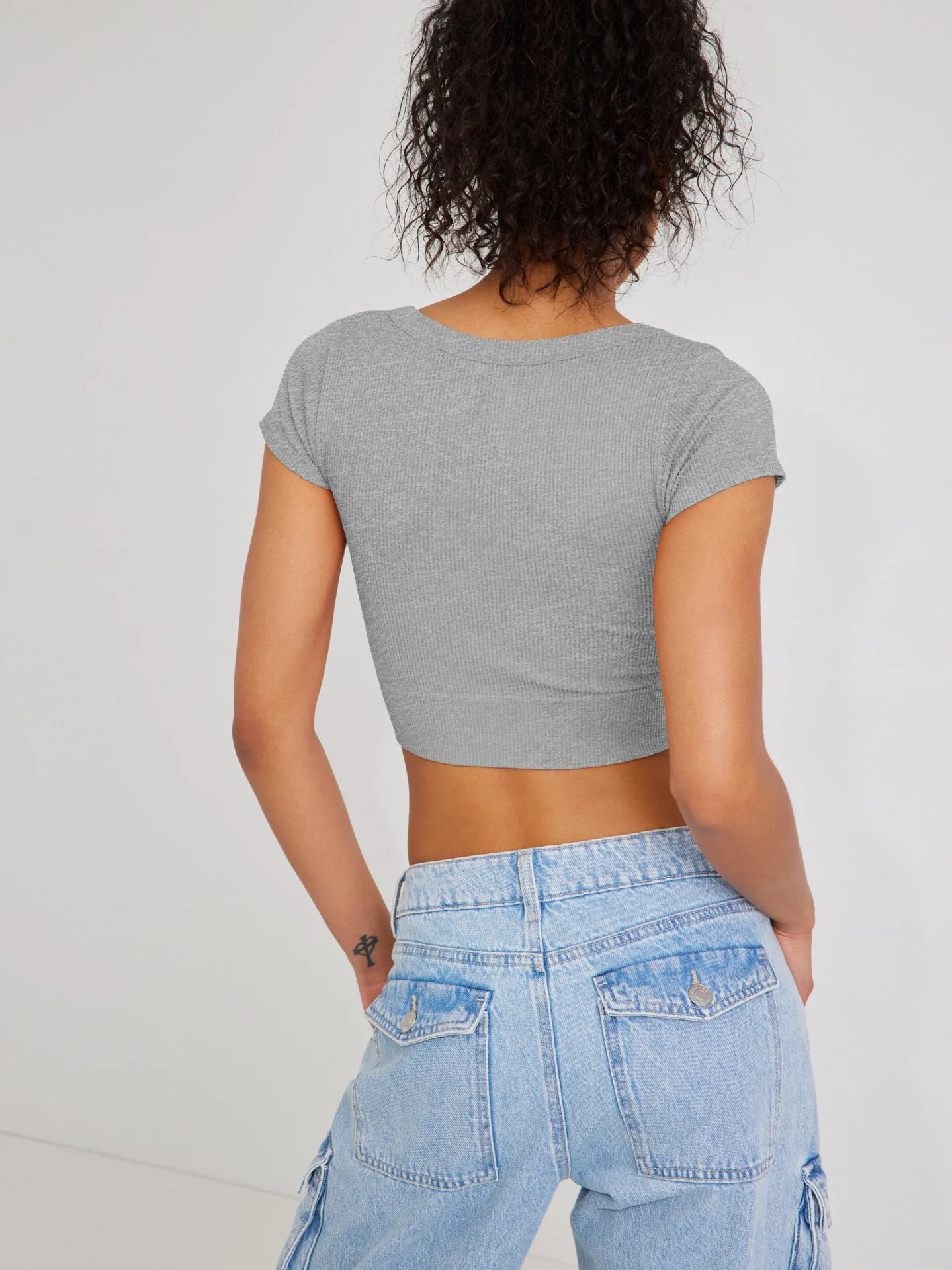 Spring And Summer Y2g Women's Clothing New U-collar Navel-exposed Bm Top Outer Wear Hot Girl Slimming Pure Desire Short Sleeve T-shirt Inner Wear display picture 22