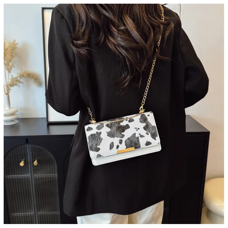Special-Interest Design Cows Pattern Portable Women's Bag  New Simple Fashion Shoulder Messenger Bag Western Style Small Square Bag Fashion display picture 10