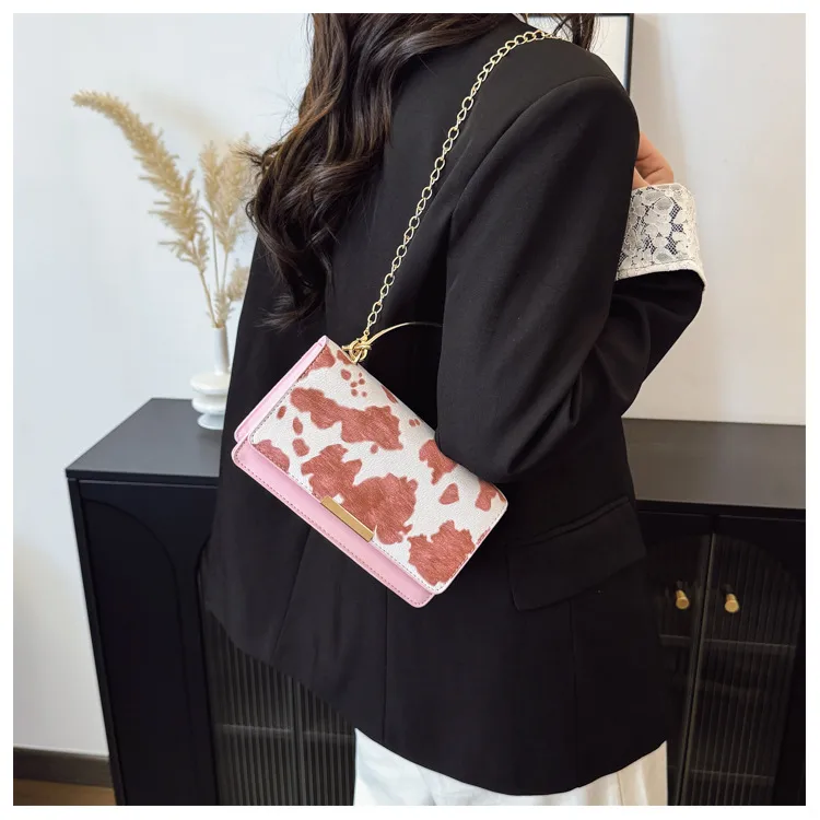 Special-Interest Design Cows Pattern Portable Women's Bag  New Simple Fashion Shoulder Messenger Bag Western Style Small Square Bag Fashion display picture 12