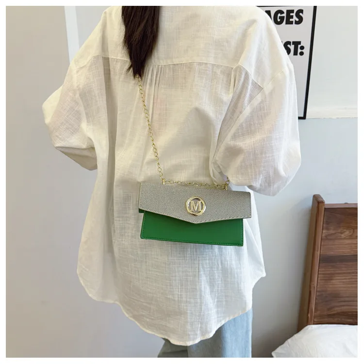 Crossbody Bag  Retro Personalized Women's Western Style  Fashion Minority Design Women's Bag New Shoulder Small Square Bag display picture 4