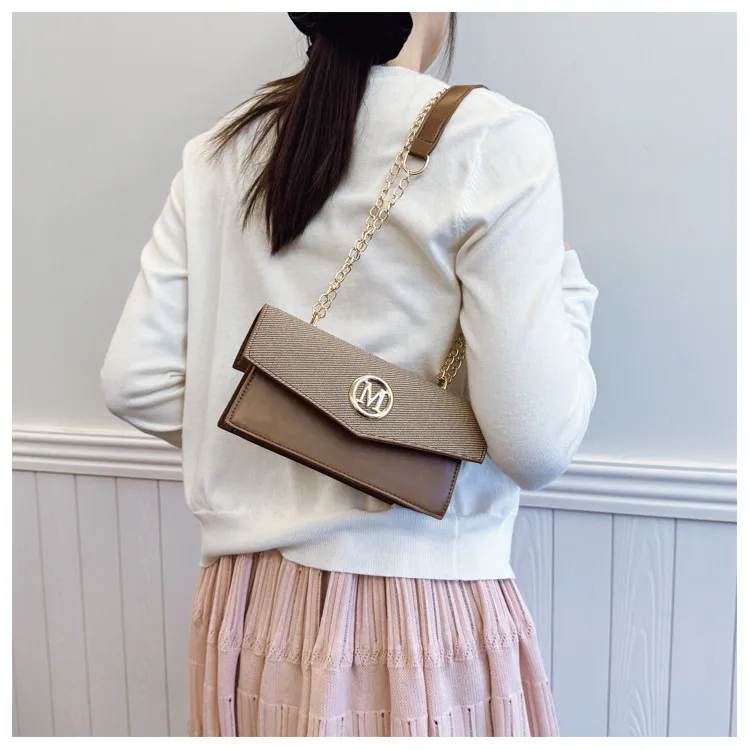 Crossbody Bag  Retro Personalized Women's Western Style  Fashion Minority Design Women's Bag New Shoulder Small Square Bag display picture 8