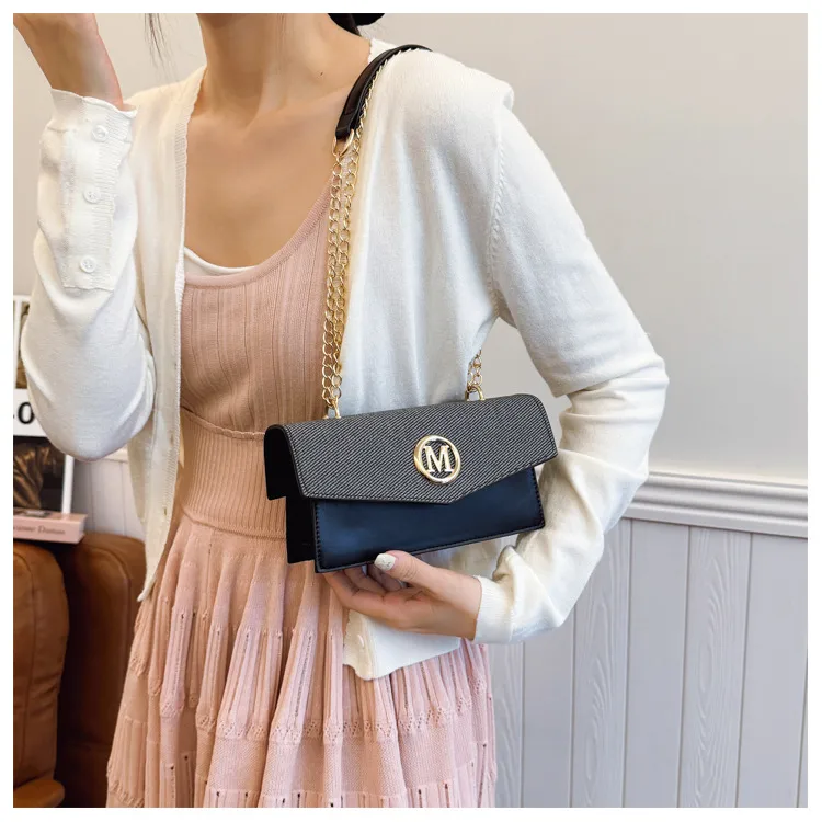 Crossbody Bag  Retro Personalized Women's Western Style  Fashion Minority Design Women's Bag New Shoulder Small Square Bag display picture 9
