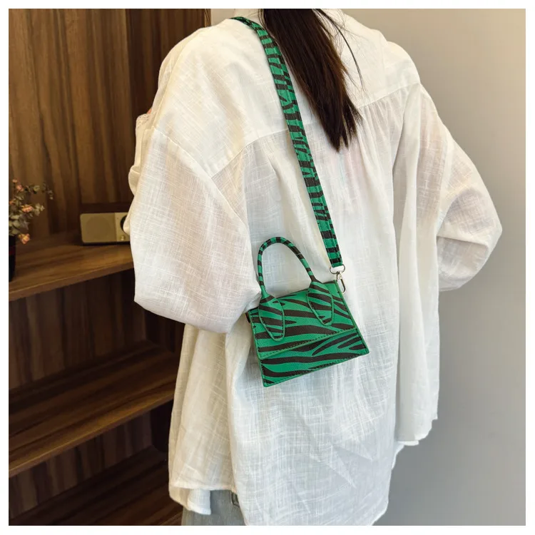 Niche Mini Crossbody Bag Female  New Fashion New Style Small Square Bag Zebra Print Textured Handbag display picture 3
