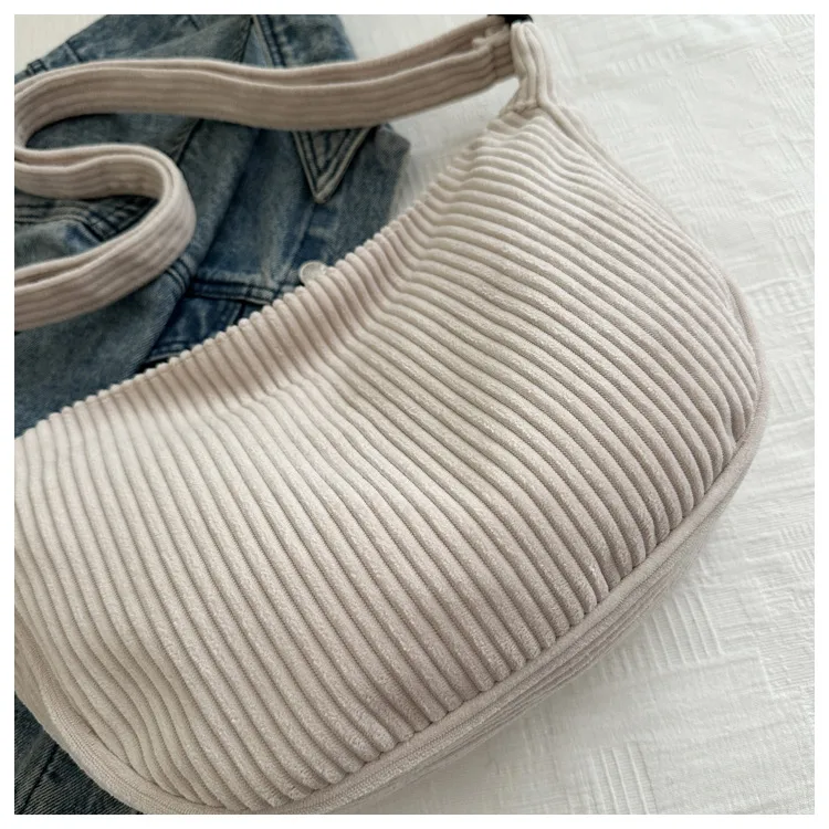 New Large Capacity High Sense Leisure Commute Crossbody Bag Adjustable Shoulder New Style Niche Canvas Bag For Women display picture 9