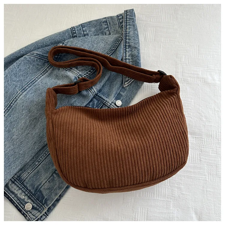 New Large Capacity High Sense Leisure Commute Crossbody Bag Adjustable Shoulder New Style Niche Canvas Bag For Women display picture 16