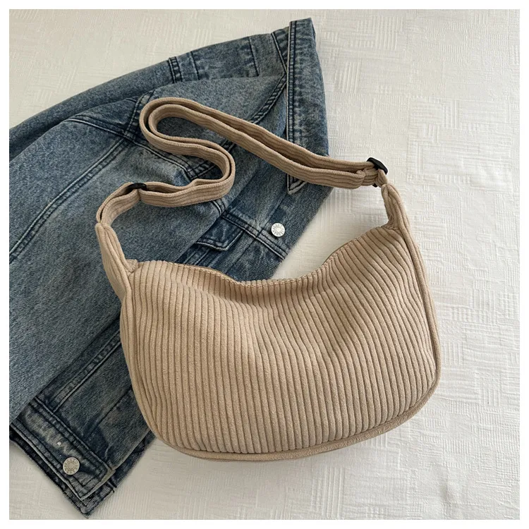 New Large Capacity High Sense Leisure Commute Crossbody Bag Adjustable Shoulder New Style Niche Canvas Bag For Women display picture 18