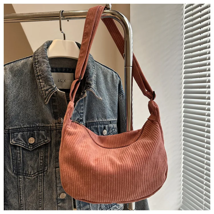 New Large Capacity High Sense Leisure Commute Crossbody Bag Adjustable Shoulder New Style Niche Canvas Bag For Women display picture 24