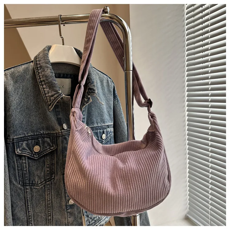 New Large Capacity High Sense Leisure Commute Crossbody Bag Adjustable Shoulder New Style Niche Canvas Bag For Women display picture 26