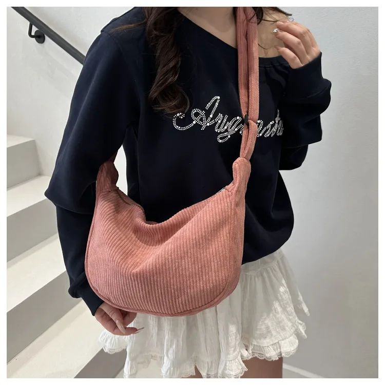 New Large Capacity High Sense Leisure Commute Crossbody Bag Adjustable Shoulder New Style Niche Canvas Bag For Women display picture 36