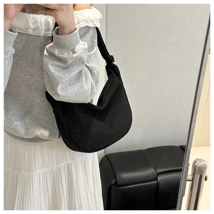 New Large Capacity High Sense Leisure Commute Crossbody Bag Adjustable Shoulder New Style Niche Canvas Bag For Women display picture 41