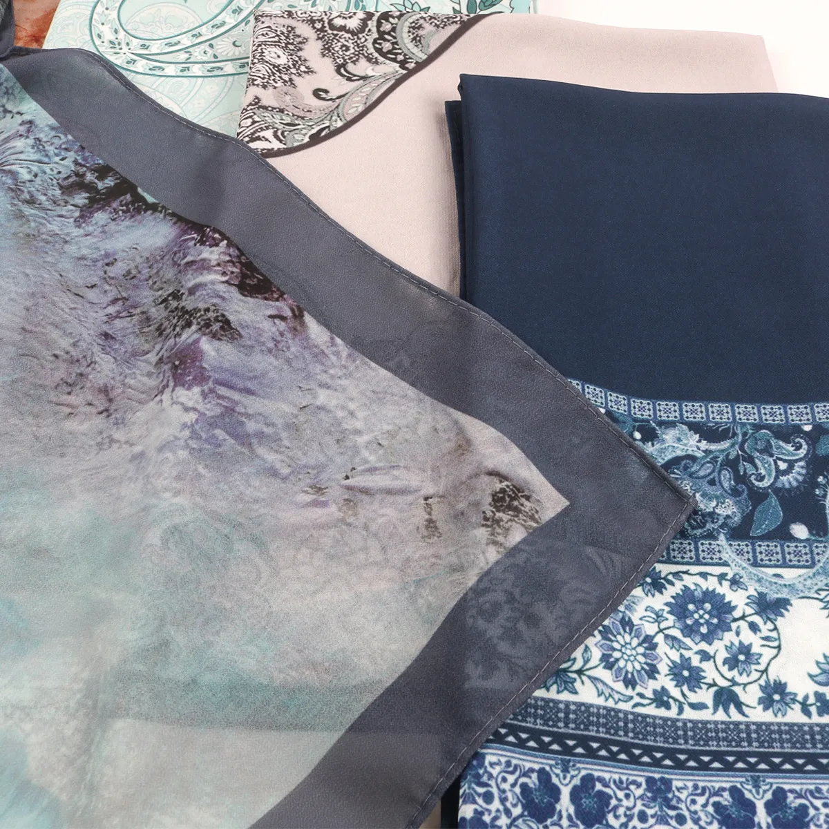 Malaysia Printed Chiffon Scarf Bohemian Fashion Simple Spring And Summer Sunscreen Scarf Shawl display picture 3