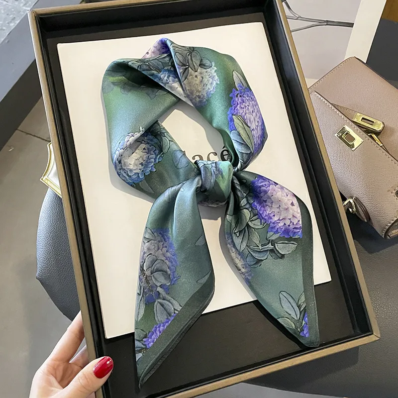 70 Spring Popular Commuter Square Scarf Fashionable Artificial Silk Scarf Trendy Women's All-match Fashionable High-grade Square Scarf Wholesale display picture 5