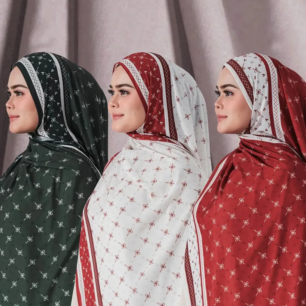 New High-grade Printed Satin Chiffon Scarf Malaysia Scarf Long Scarf Middle East Dubai Turban display picture 1