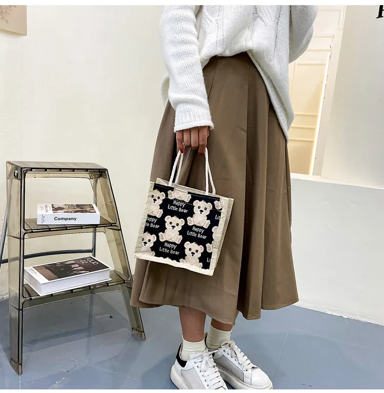 Little Bear Linen Handbag Women's Going Out Handbag  Internet Celebrity Ins New Style Small Satchel Fashionable Shoulder Bag For Students display picture 9