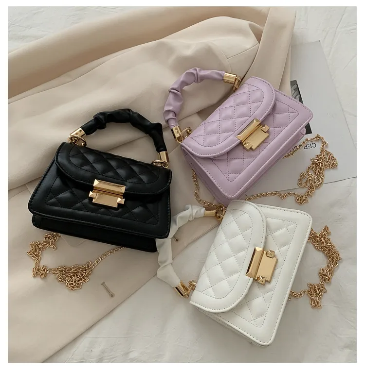Popular All-Matching Ins Women's Bag 2022 Popular New Trendy Fashion Chain Crossbody Internet Celebrity Hand-Carrying Small Square Bag display picture 5