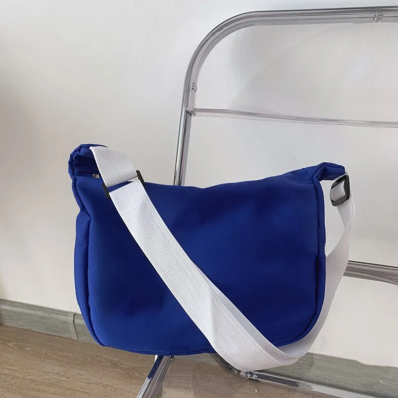 2023 New New Fashion Brand Shoulder Bag Fashion New Style Ins Women's Bag Klein Blue All-Match Casual Messenger Bag display picture 8