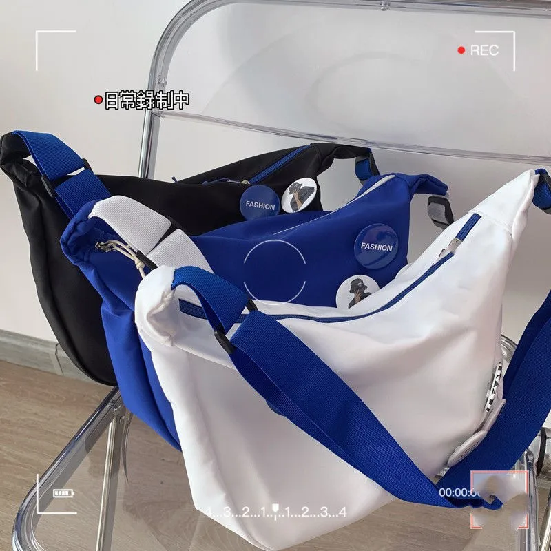 2023 New New Fashion Brand Shoulder Bag Fashion New Style Ins Women's Bag Klein Blue All-Match Casual Messenger Bag display picture 10