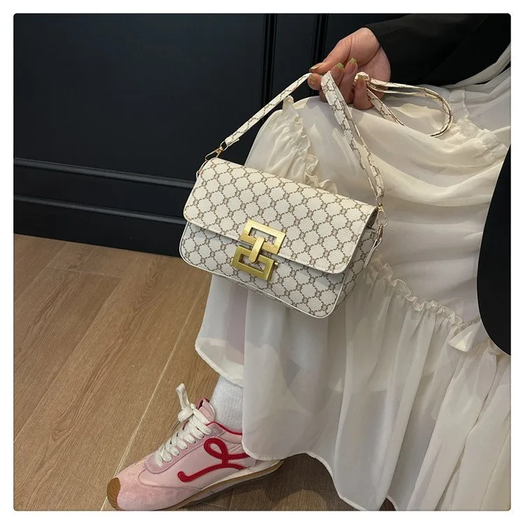 Women's Pu Leather Plaid Streetwear Square Flip Cover Shoulder Bag display picture 17