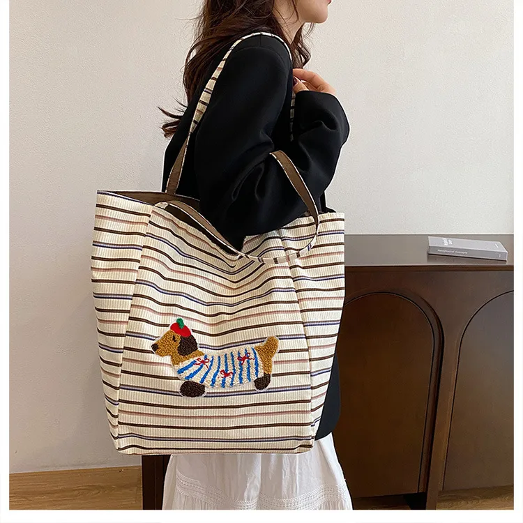 New Style Plaid Puppy Tote Bag 2024 New Large Capacity Underarm Shoulder Bag Casual All-Match Double-Sided Cloth Bag display picture 14