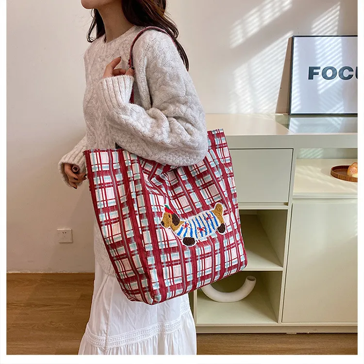 New Style Plaid Puppy Tote Bag 2024 New Large Capacity Underarm Shoulder Bag Casual All-Match Double-Sided Cloth Bag display picture 16