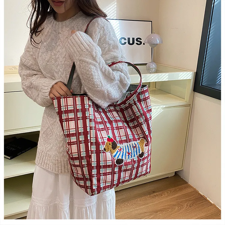 New Style Plaid Puppy Tote Bag 2024 New Large Capacity Underarm Shoulder Bag Casual All-Match Double-Sided Cloth Bag display picture 17
