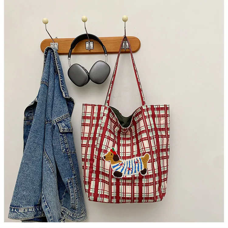 New Style Plaid Puppy Tote Bag 2024 New Large Capacity Underarm Shoulder Bag Casual All-Match Double-Sided Cloth Bag display picture 27