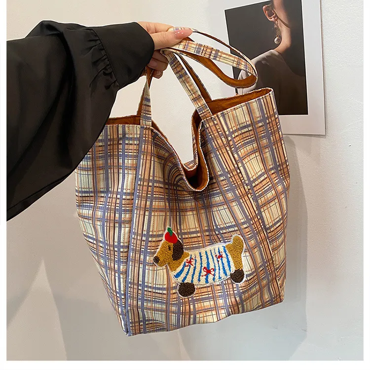 New Style Plaid Puppy Tote Bag 2024 New Large Capacity Underarm Shoulder Bag Casual All-Match Double-Sided Cloth Bag display picture 29