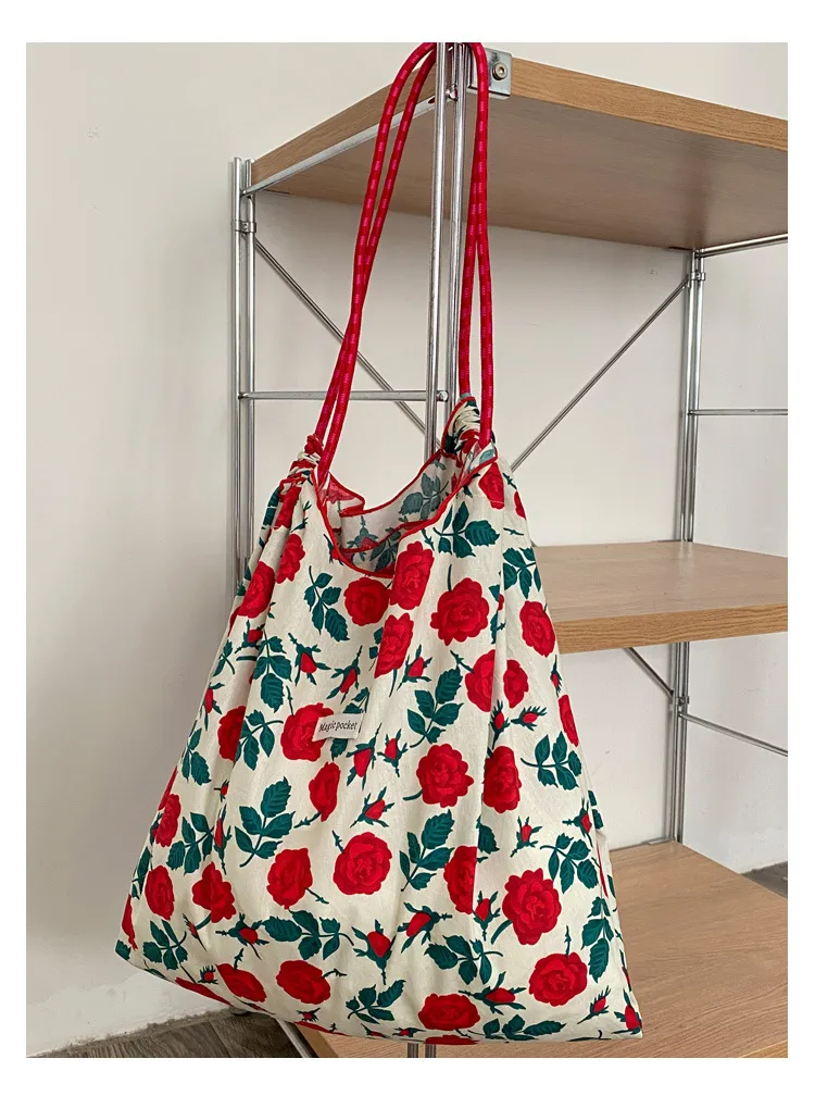 Yayu/Hyun-a Small Floral Canvas Shoulder Bag Women's Large Capacity New Ins Tote Bag Casual Bag display picture 5