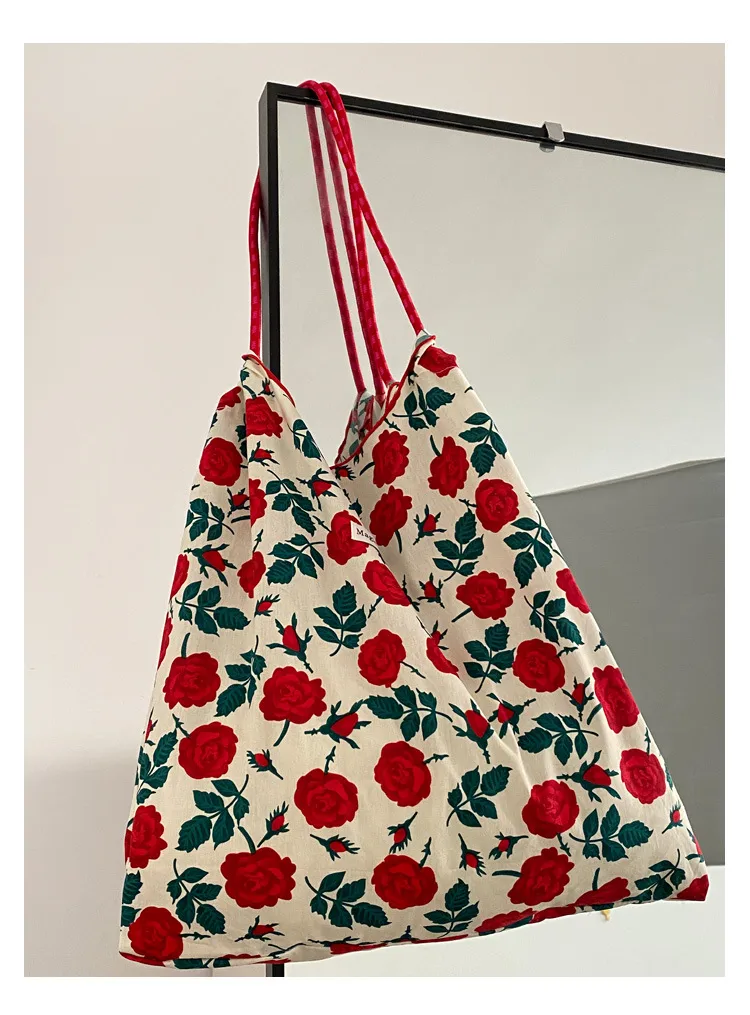Yayu/Hyun-a Small Floral Canvas Shoulder Bag Women's Large Capacity New Ins Tote Bag Casual Bag display picture 7