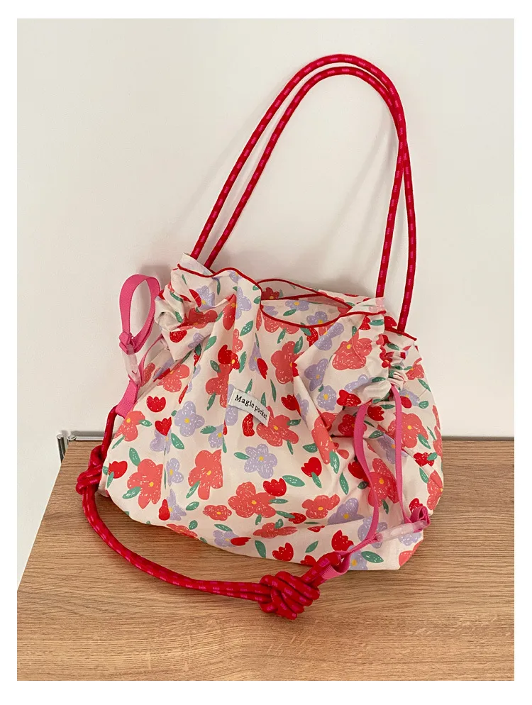 Yayu/Hyun-a Small Floral Canvas Shoulder Bag Women's Large Capacity New Ins Tote Bag Casual Bag display picture 17