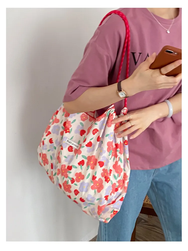 Yayu/Hyun-a Small Floral Canvas Shoulder Bag Women's Large Capacity New Ins Tote Bag Casual Bag display picture 20