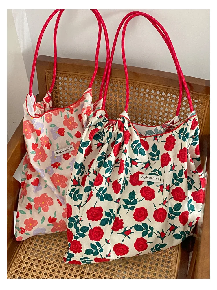 Yayu/Hyun-a Small Floral Canvas Shoulder Bag Women's Large Capacity New Ins Tote Bag Casual Bag display picture 21