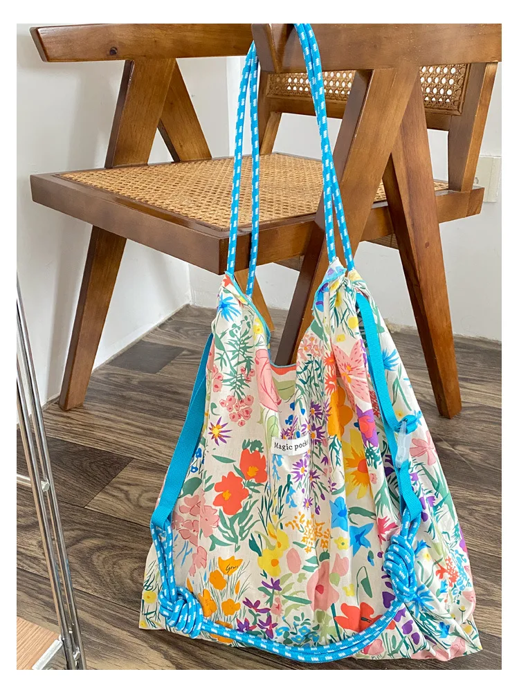 Yayu/Hyun-a Small Floral Canvas Shoulder Bag Women's Large Capacity New Ins Tote Bag Casual Bag display picture 24