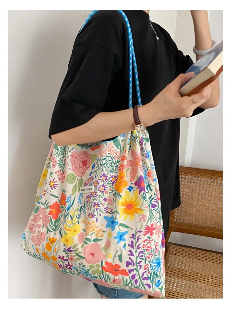 Yayu/Hyun-a Small Floral Canvas Shoulder Bag Women's Large Capacity New Ins Tote Bag Casual Bag display picture 28