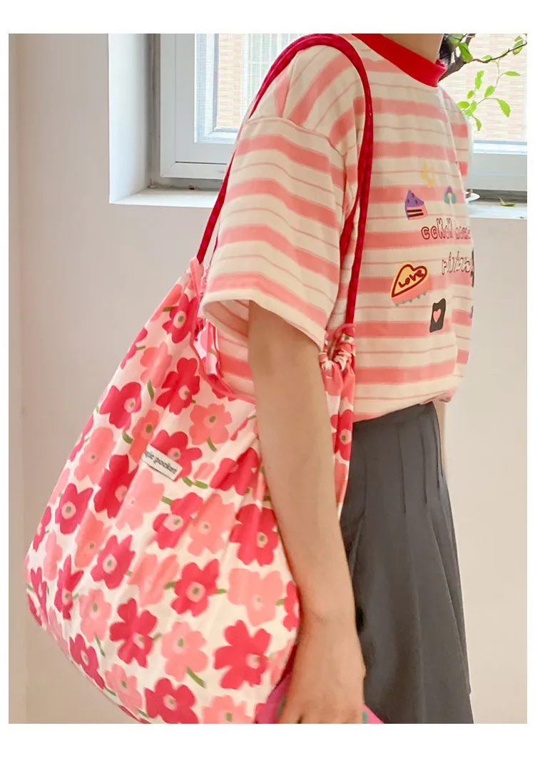 Yayu/Hyun-a Small Floral Canvas Shoulder Bag Women's Large Capacity New Ins Tote Bag Casual Bag display picture 32