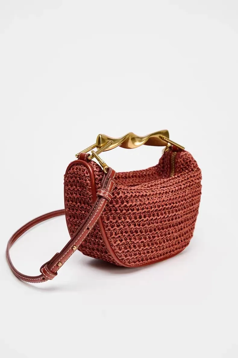 2025 New Special-Interest Design Woven Bag Portable Messenger Bag Metal Handle Straw Bag Beach Holiday Bag Fashion display picture 8