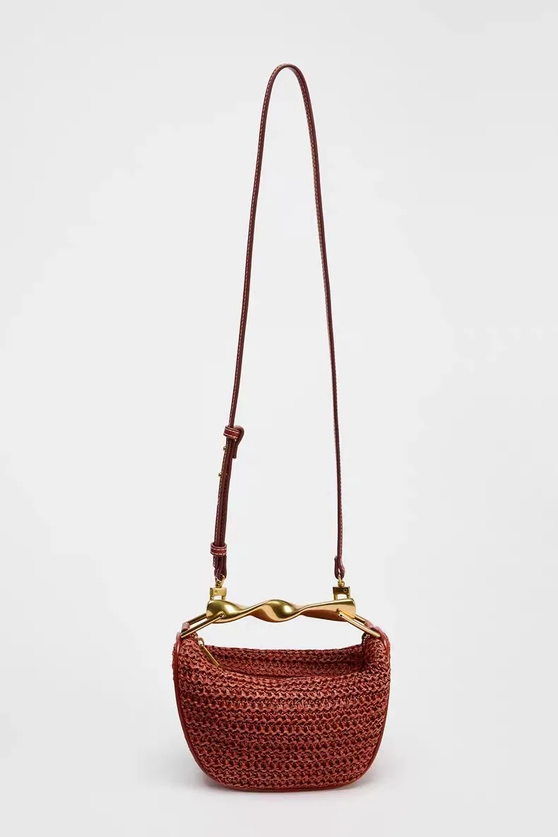 2025 New Special-Interest Design Woven Bag Portable Messenger Bag Metal Handle Straw Bag Beach Holiday Bag Fashion display picture 9