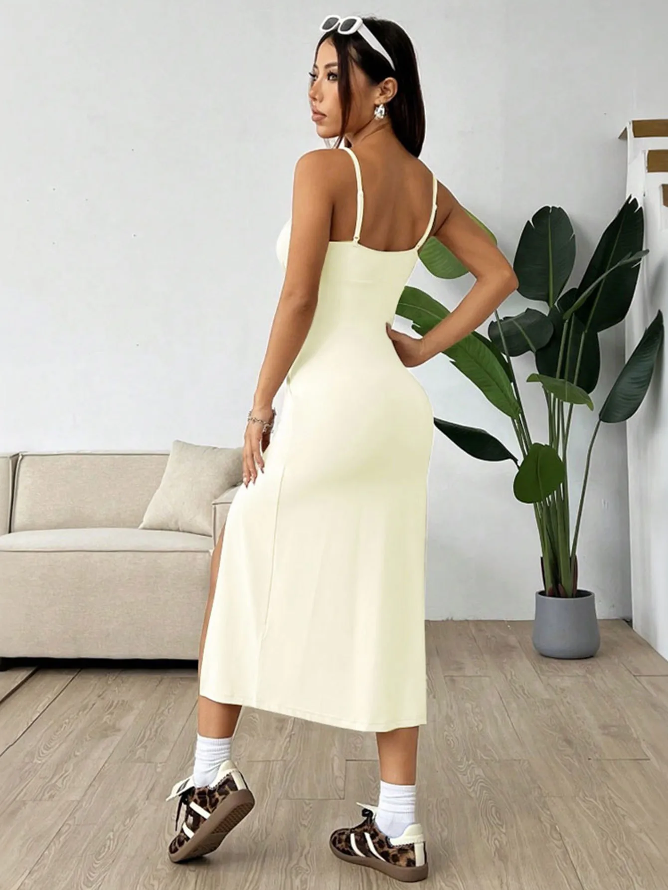 Spring And Summer New International Station TK Women's Clothing Simple Style Dress High Waist Split Slim-fit Sling Midi Dress display picture 4