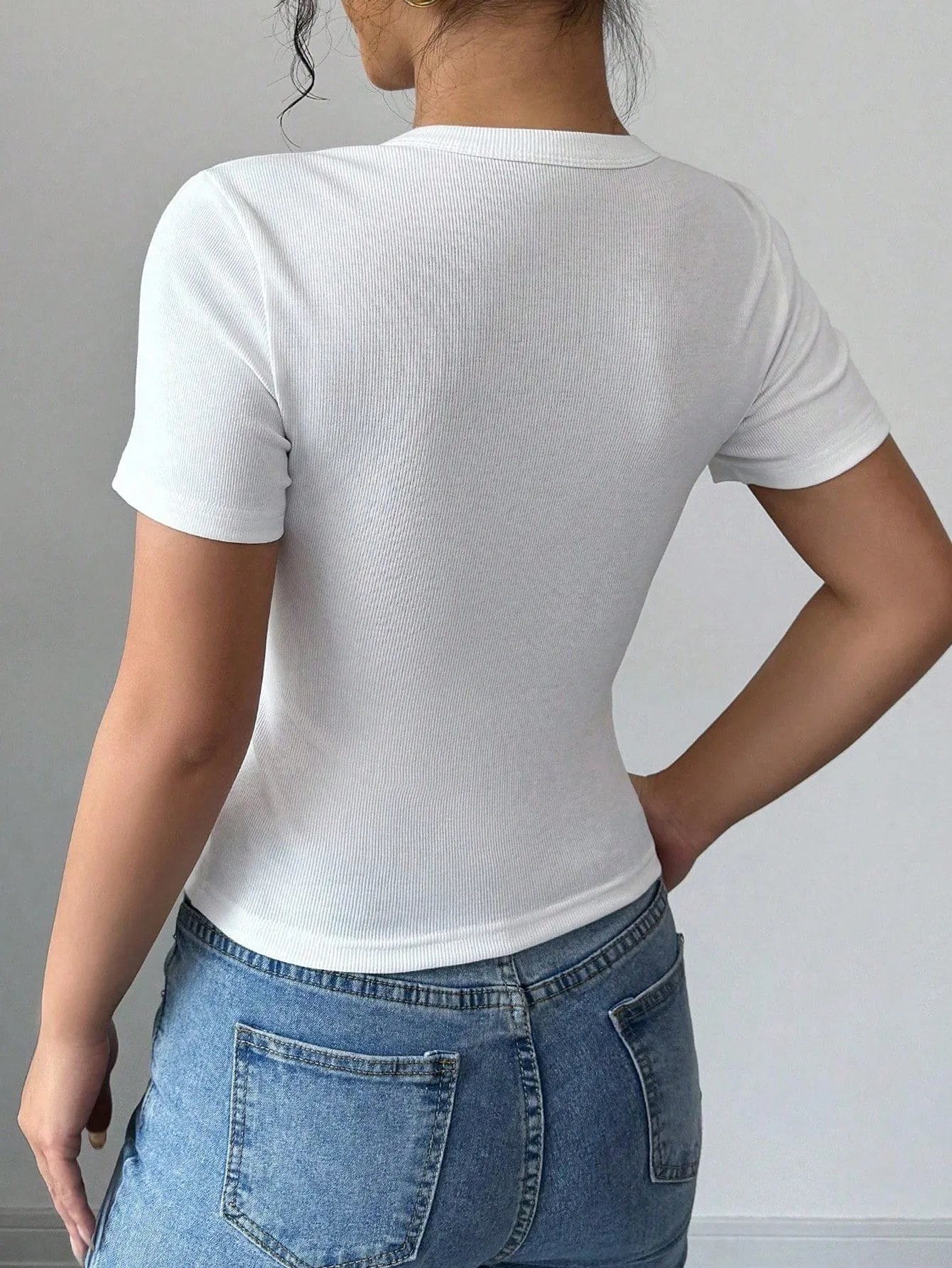 Export Women's Clothing  Summer New Style Simple Casual T-Shirt Slim Fit Short Crop Top display picture 4